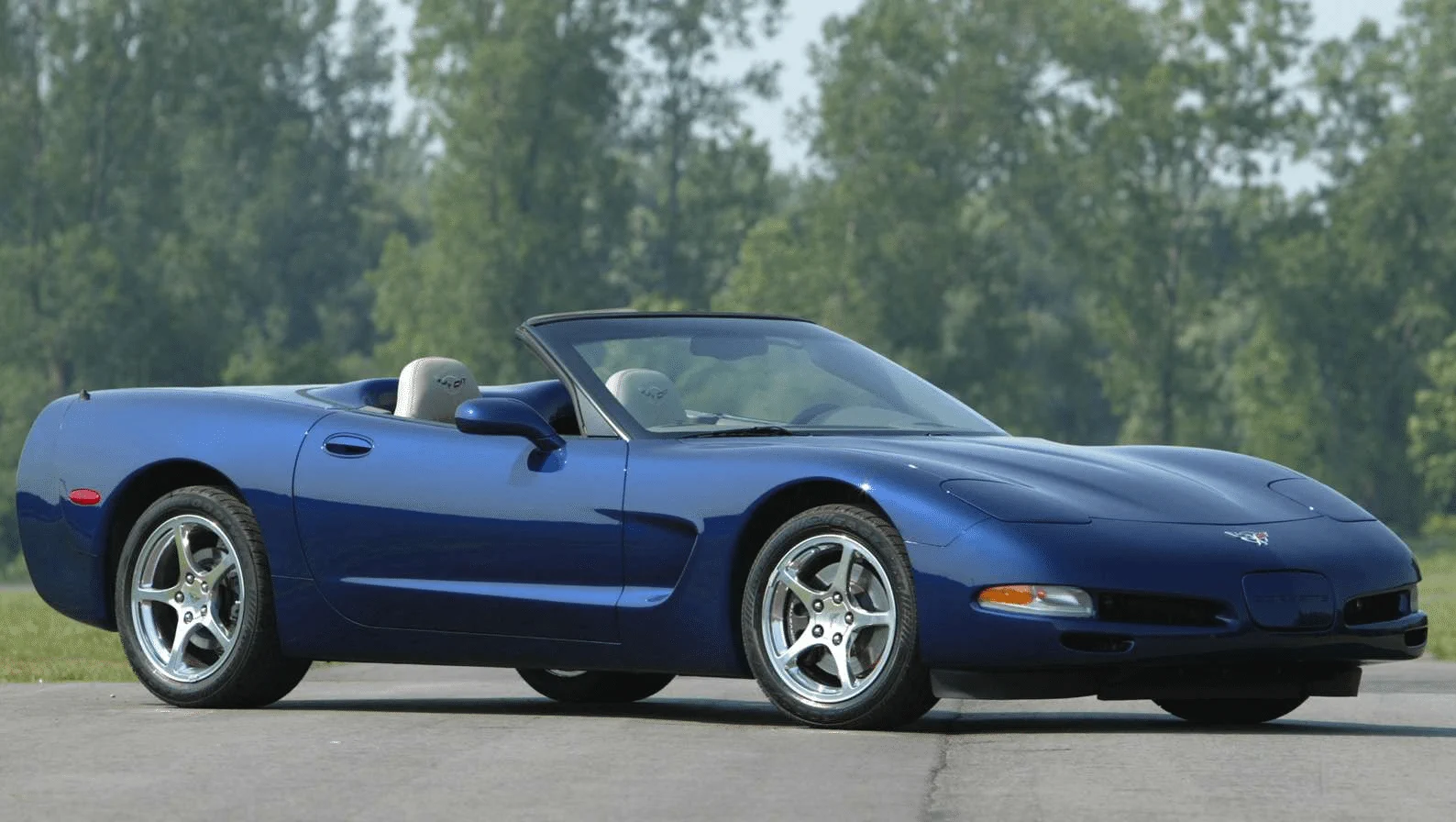 Corvette Generations/C5/C5 2003 Blue Right (2).webp